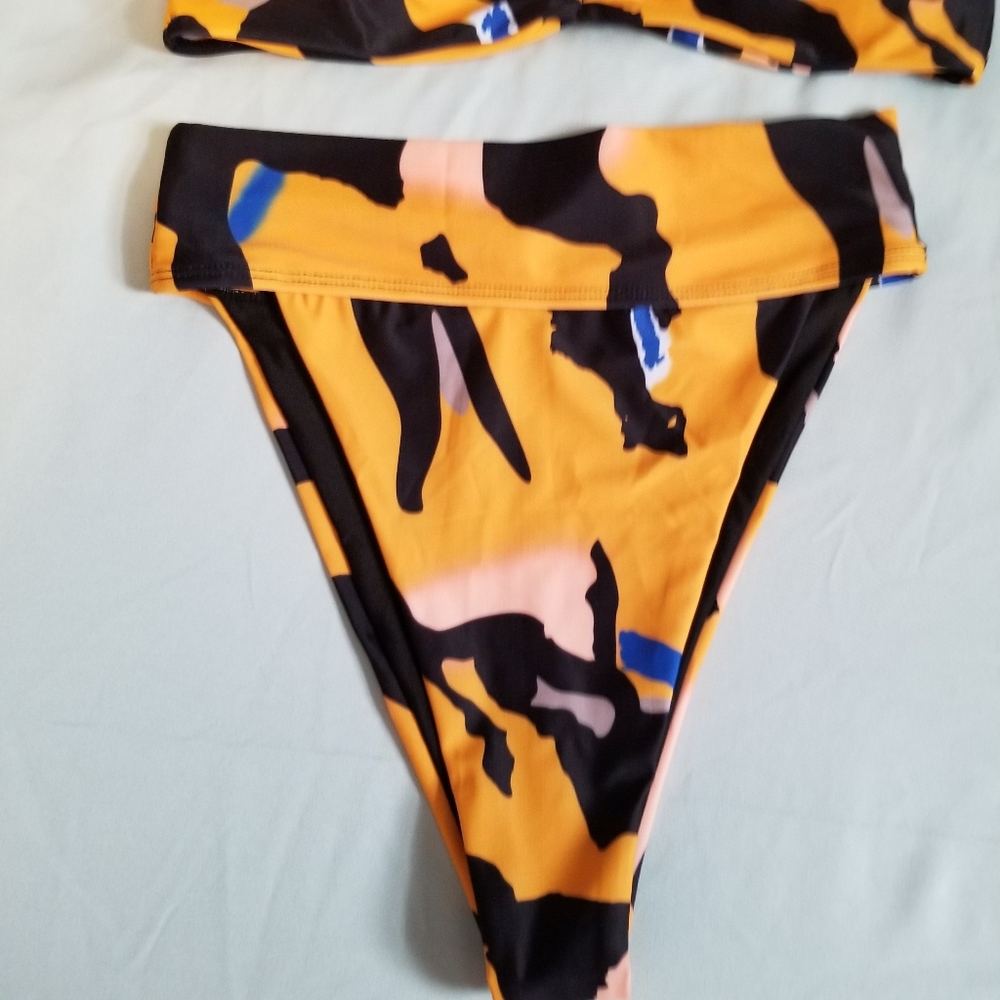 Swimsuit Tube Top Bikini - Picture 4 of 6